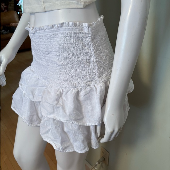 H&M Divided Ruffle Skirt - Picture 2 of 4